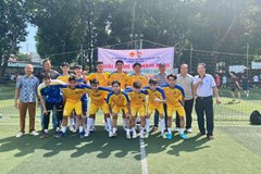 Đội bóng ktx Đại học Ngân hàng Tp. Hồ Chí Minh giành chức vô địch giải bóng đá mini nam ktx văn hoá của các trường Đai học  và Cao đẳng trên địa bàn phường Linh Chiểu