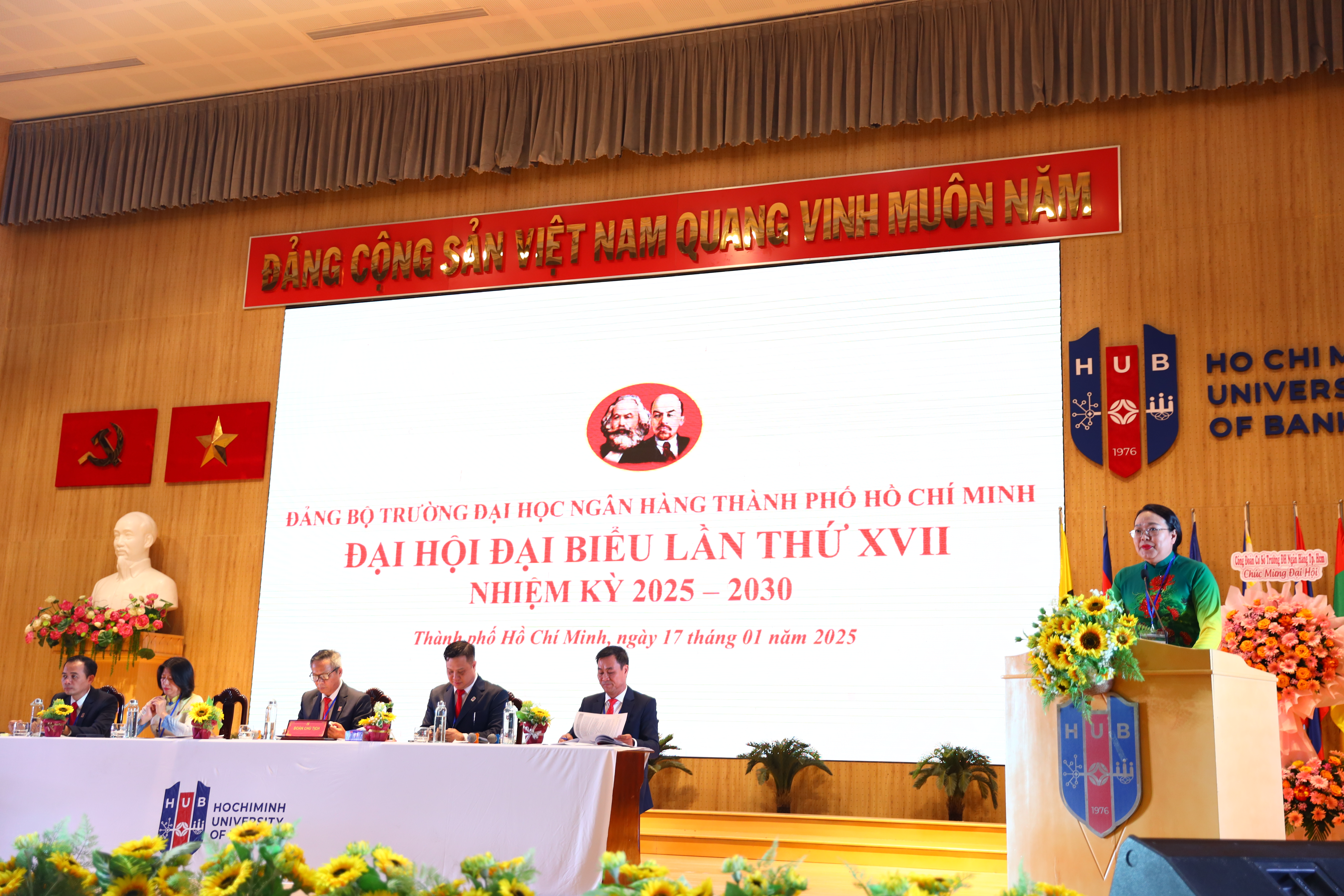 Đồng chí Nguyễn Thị Minh Hồng phát biểu chỉ đạo tại Đại hội