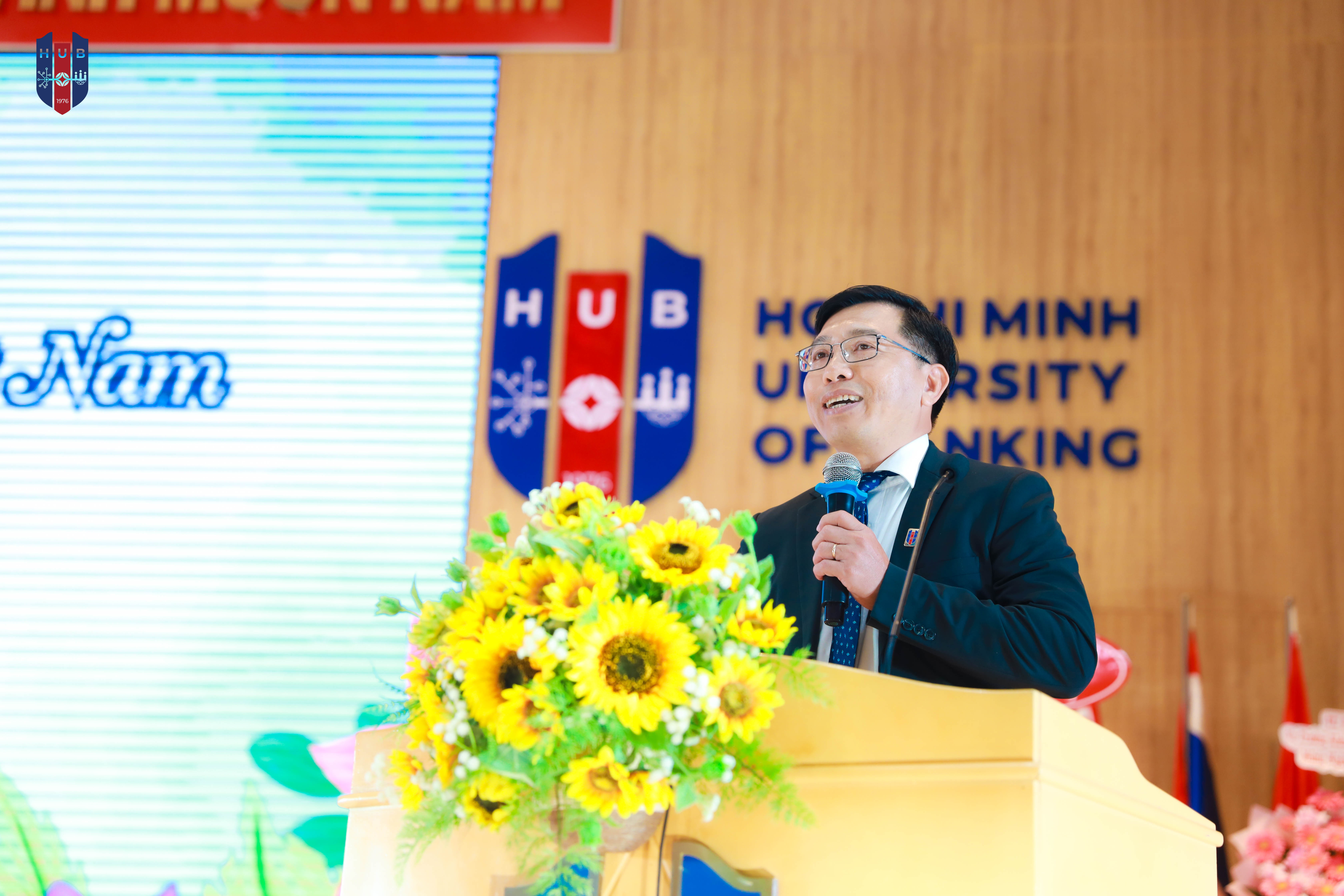GS.TS. Đặng Văn Dân phát biểu cảm tưởng