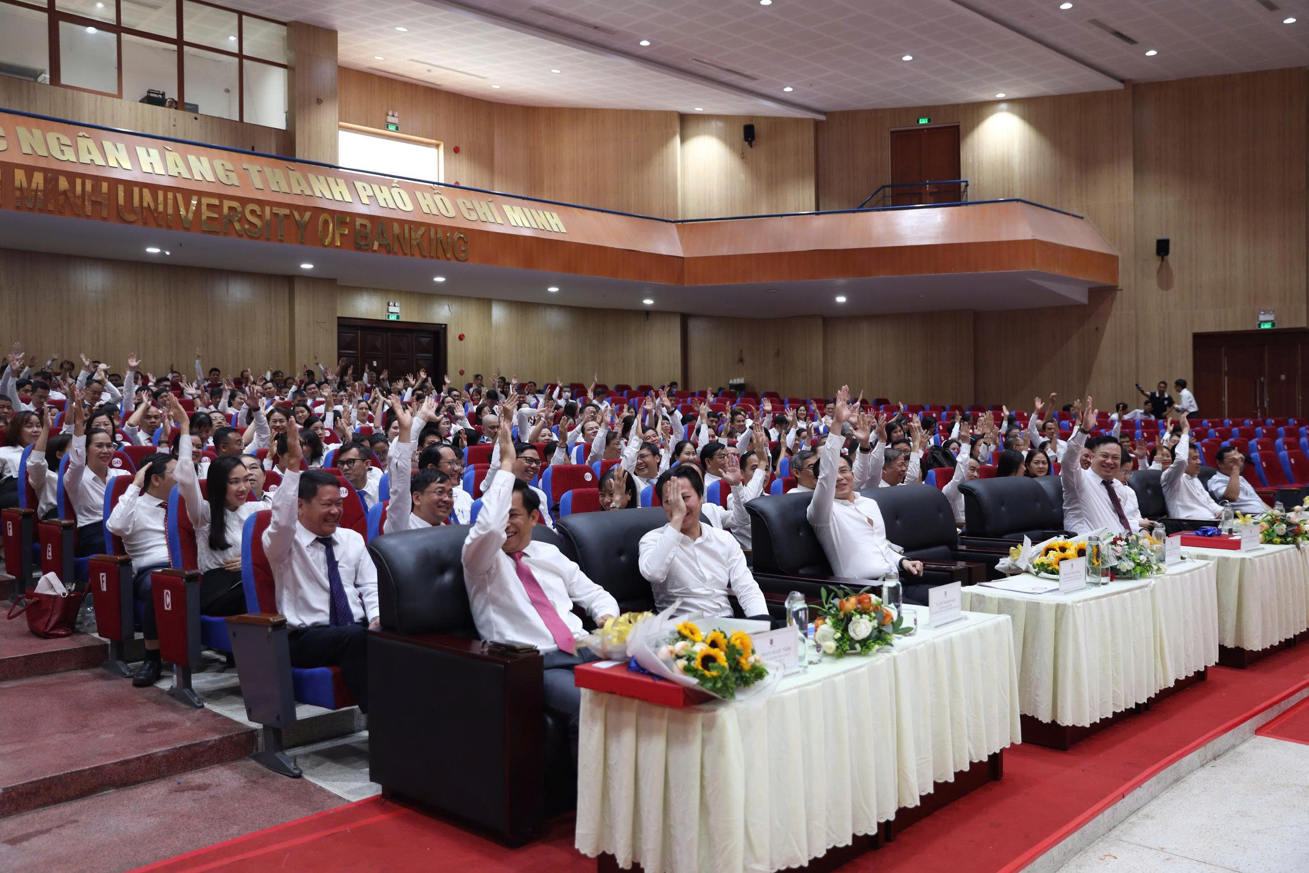 Hội nghị biểu quyết