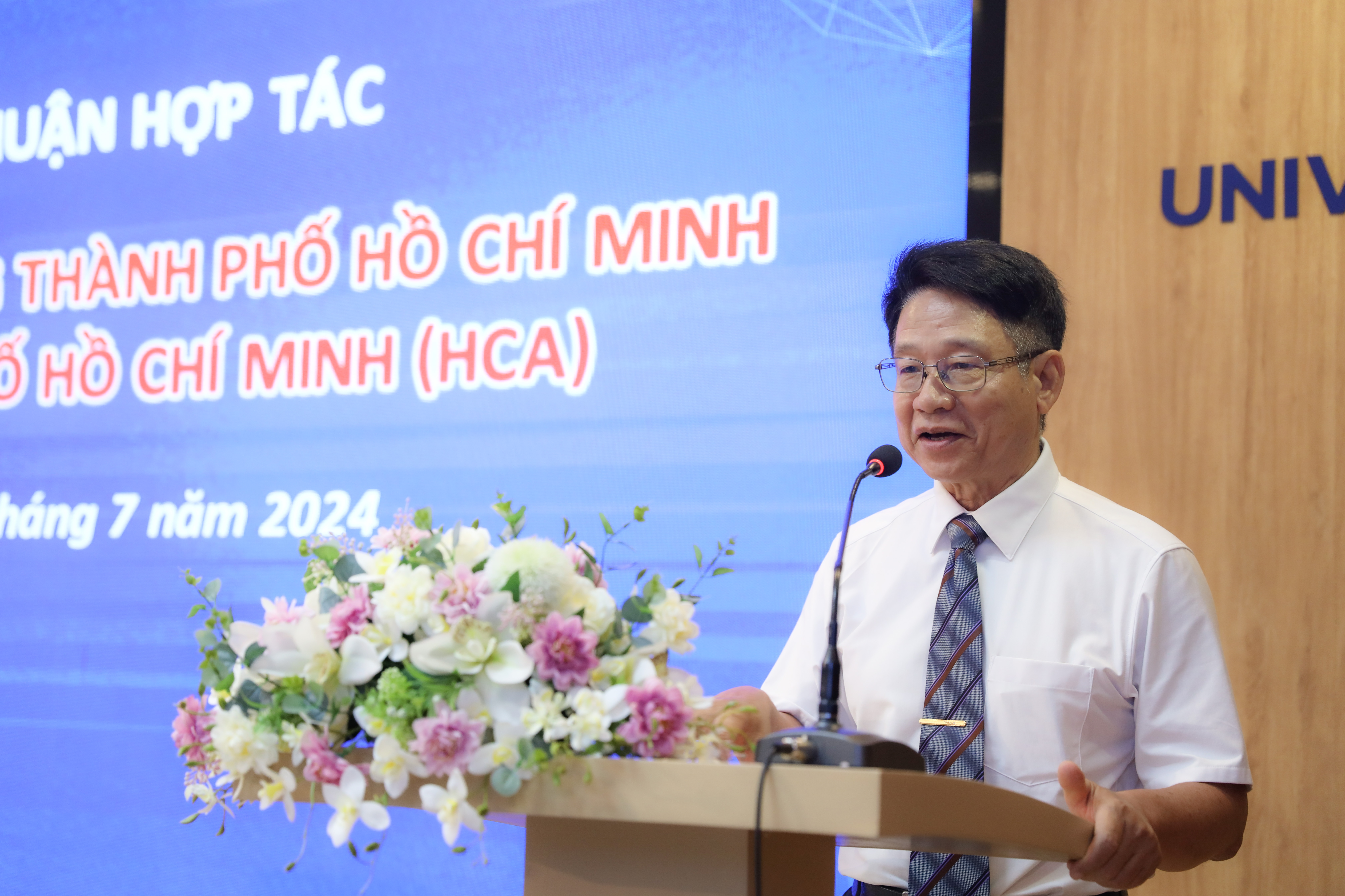 Ông Hà Thân – Phó chủ tịch Hội tin học TP. Hồ Chí Minh phát biểu