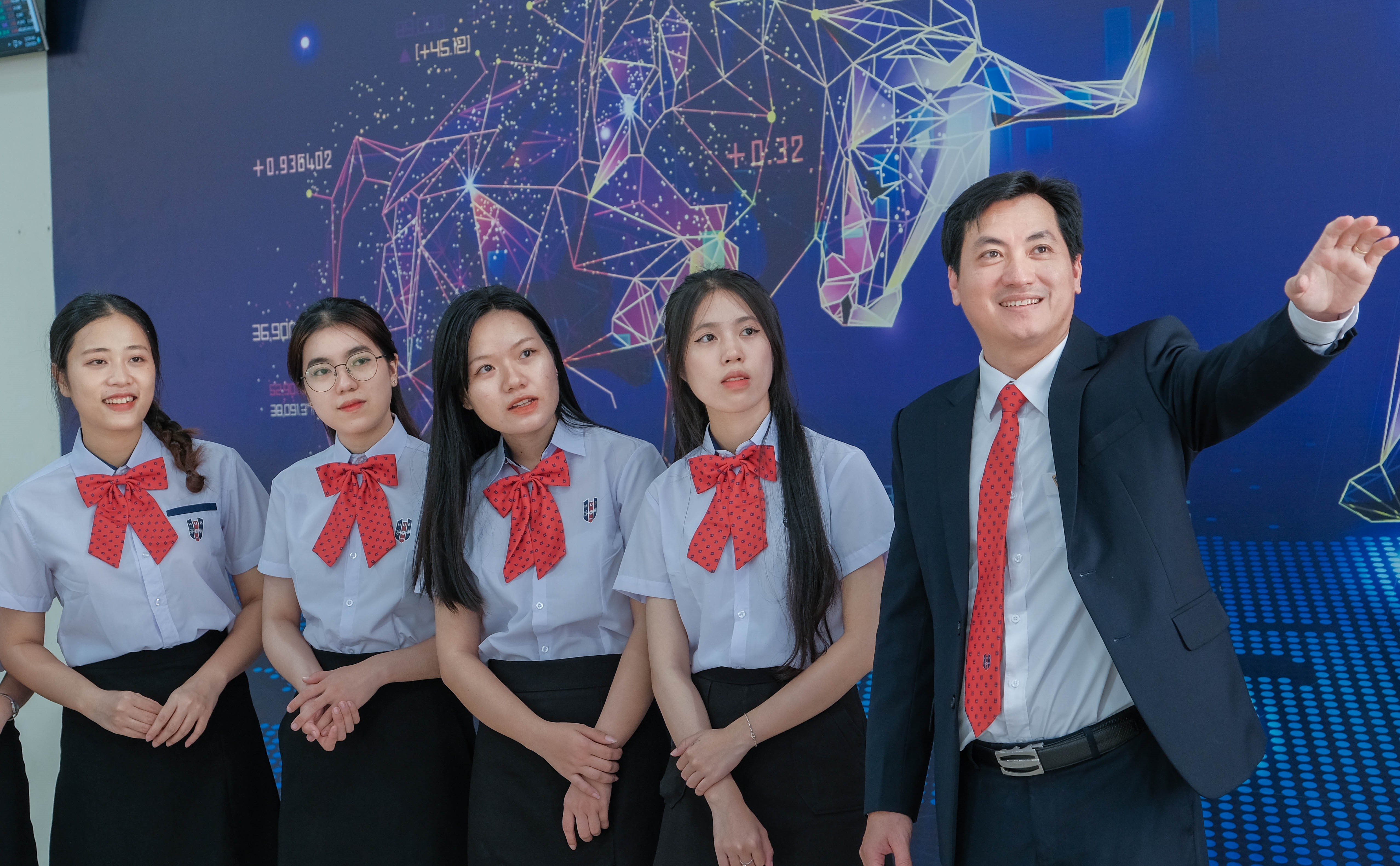 Kết nối và phục vụ cộng đồng